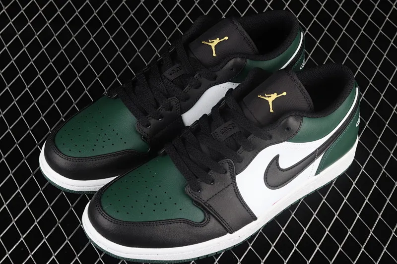 All categories Air Jordan Jordan series basketball shoes Air Jordan 1 Low G version pure original Air Jordan 1 Low AJ1 Joe 1 black and white green low-top cultural basketball shoes 553558-371
